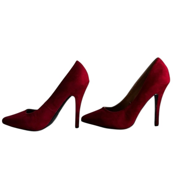 Forever 21 Red Faux Suede Women’s High Heels- Size 7 - Picture 4 of 8